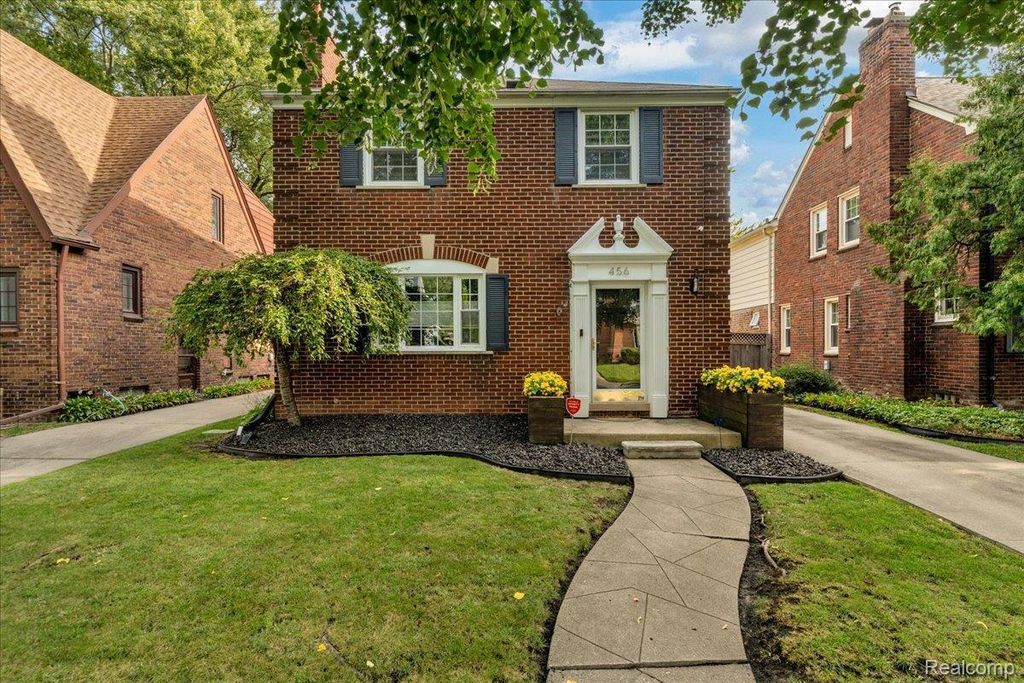 456 Manor Street, Grosse Pointe Farms