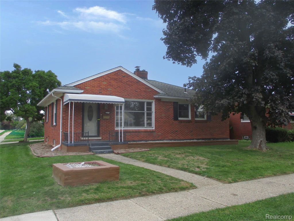17905 Toepfer Drive, Eastpointe