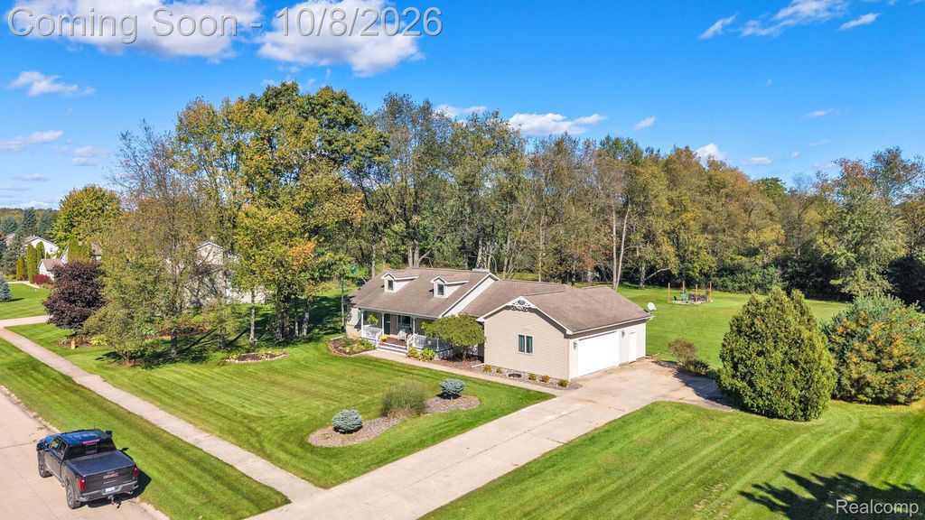 5385 Dillon Drive, White Lake