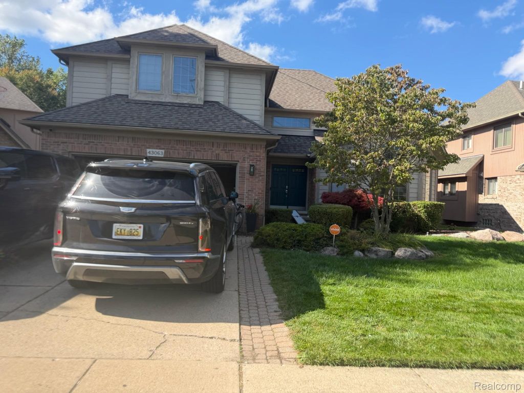 43063 Riverway Drive, Clinton Township