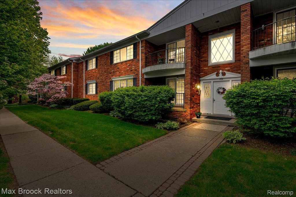 1711 Huntingwood Lane C, Bloomfield Hills