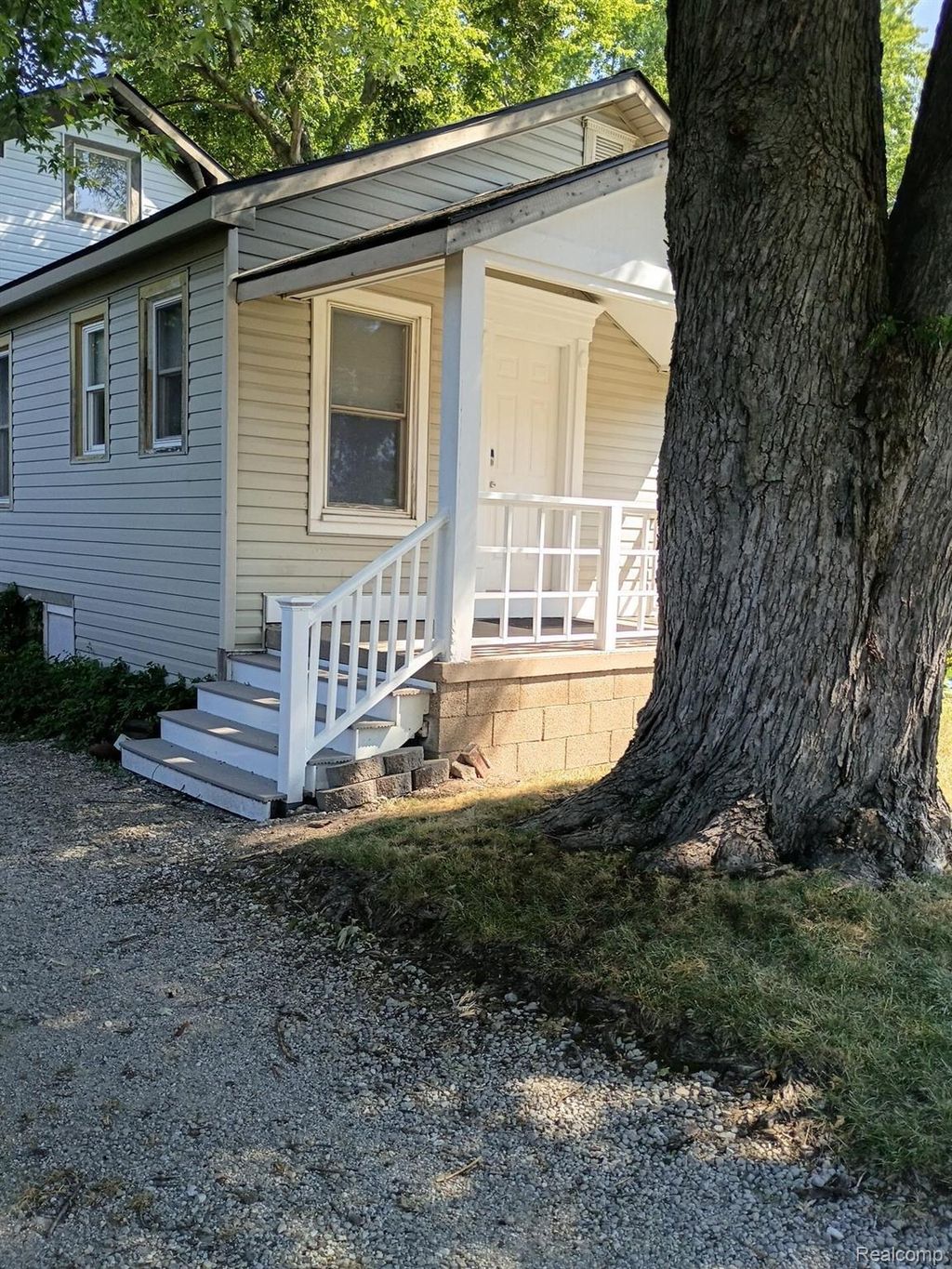 193 Hickory Drive, Troy