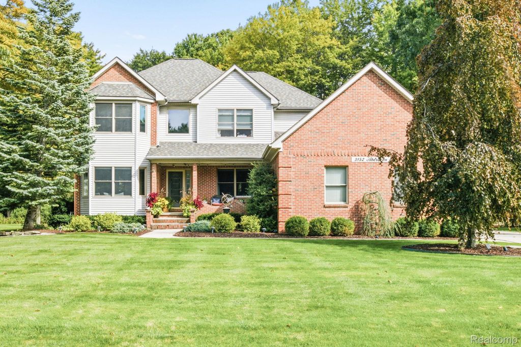 3152 Aberdeen Court, Port Huron