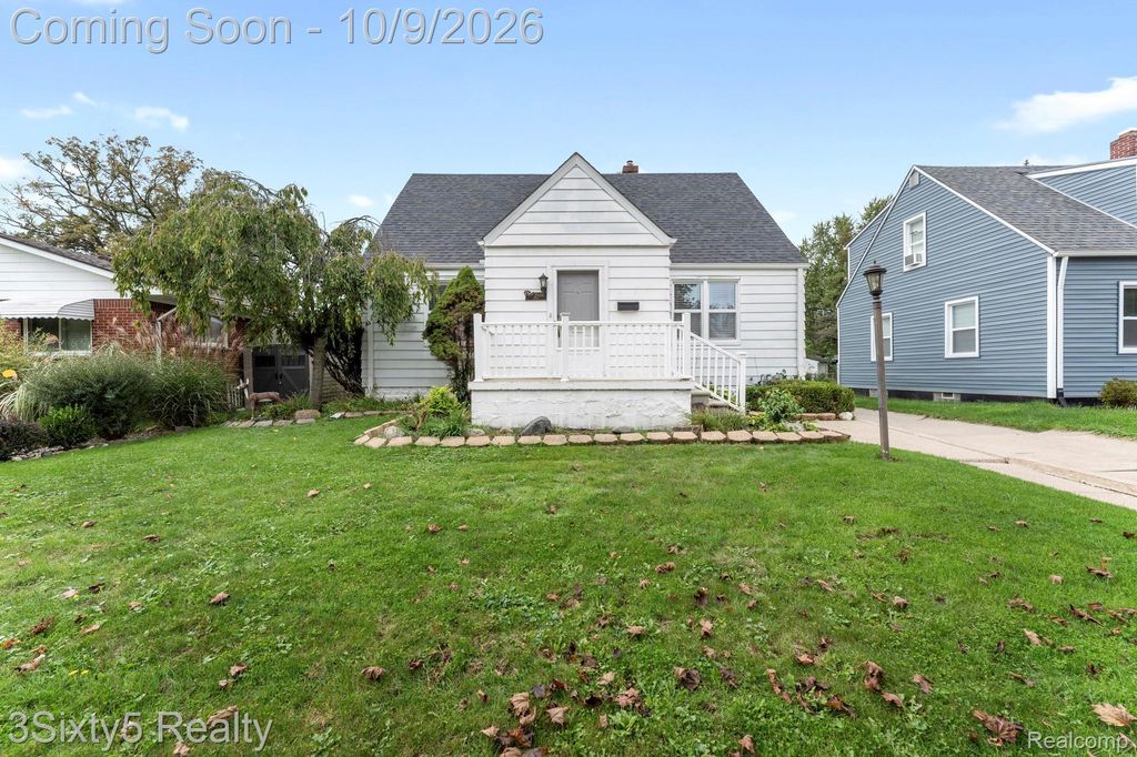 28488 Sheeks Boulevard N, Flat Rock