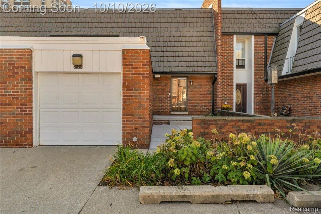 2126 Bryanston Crescent Street, Detroit