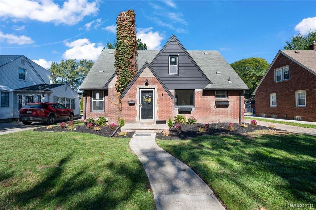 13126 Chestnut Street, Southgate