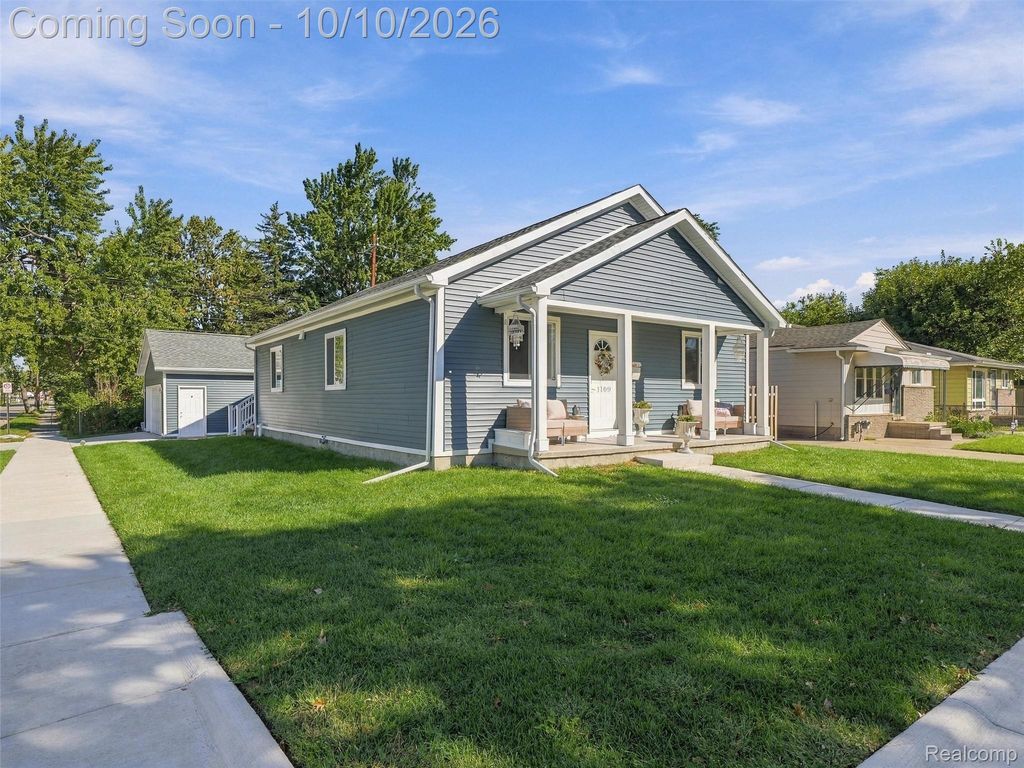 1109 E Pearl Avenue, Hazel Park