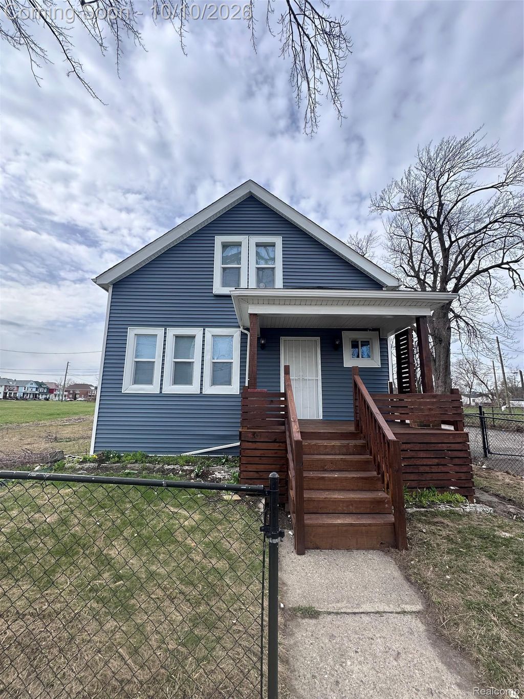 8857 Charlevoix Street, Detroit