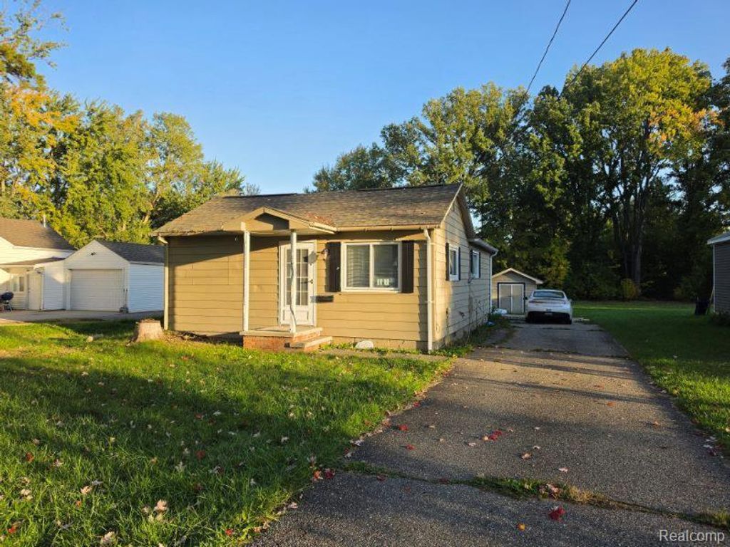 567 Helen Street, Mt. Morris