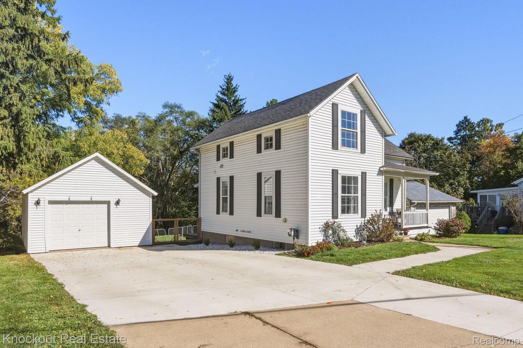 1140 W Tuscola Road, Frankenmuth