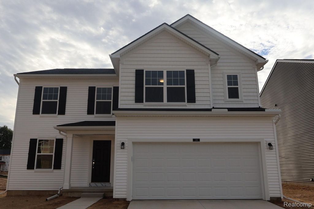 381 Edge Brook Drive, Holly township