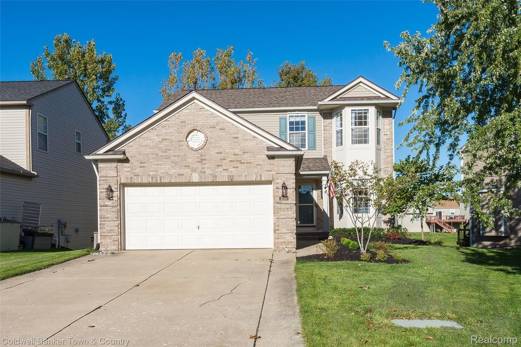 4221 Sonata Drive, Oceola township