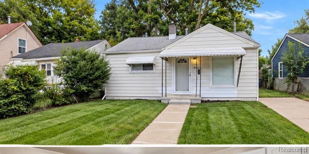 21416 Audrey Avenue, Warren