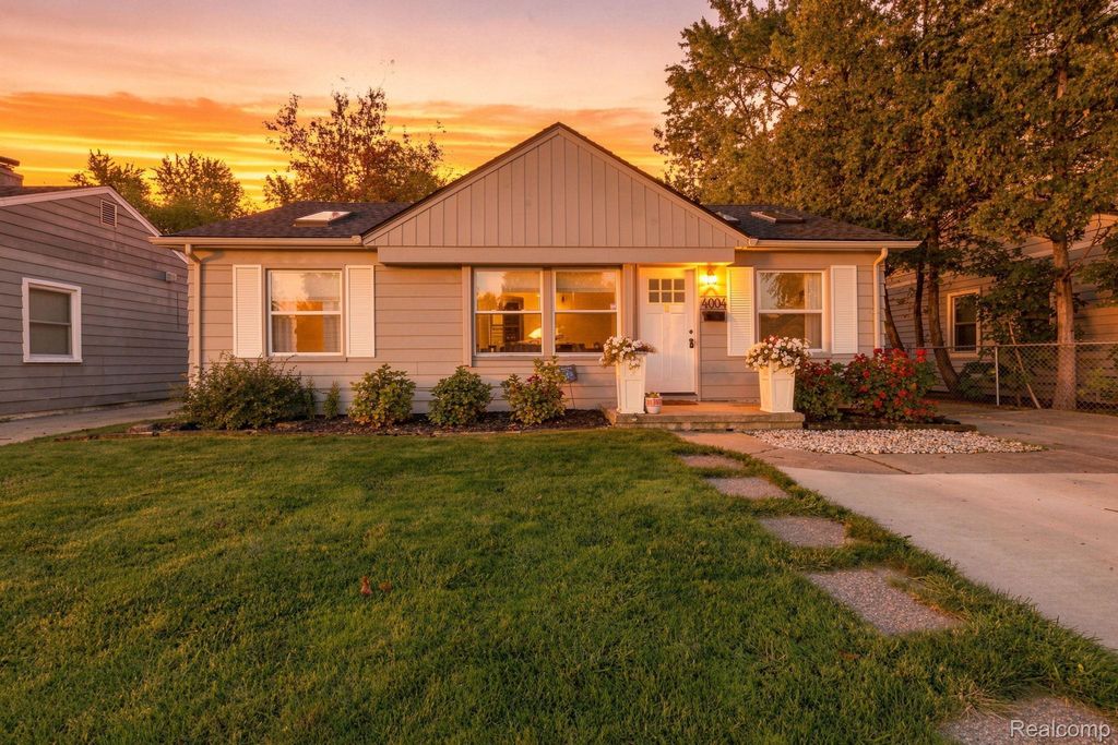 4004 Coolidge Highway, Royal Oak city