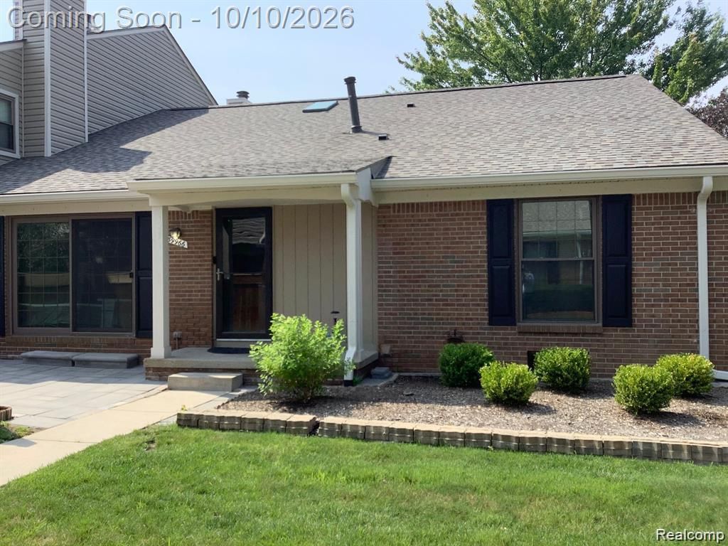 39966 Crosswinds, Novi