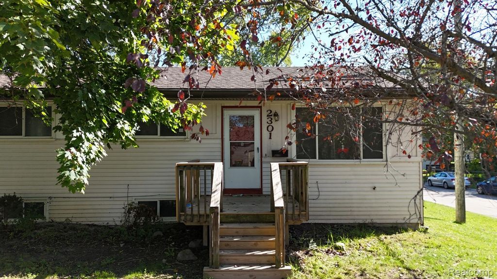 23010 Purdue Ave, Farmington Hills