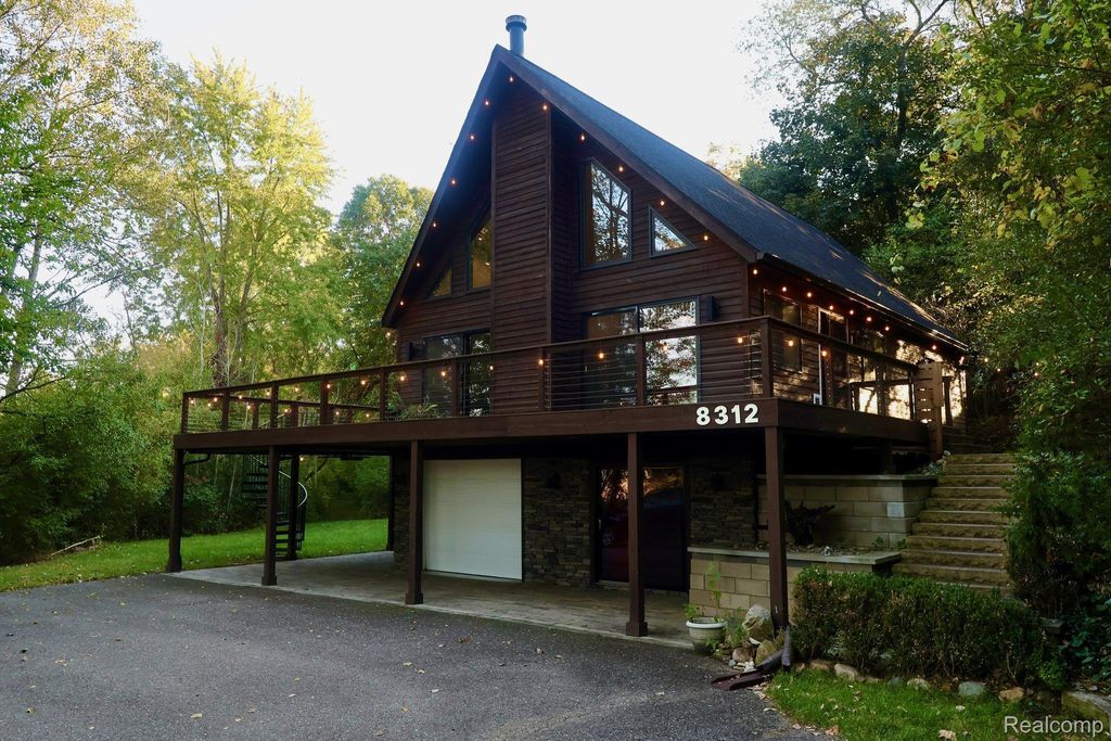 8312 Whitmore Lake Rd, Brighton