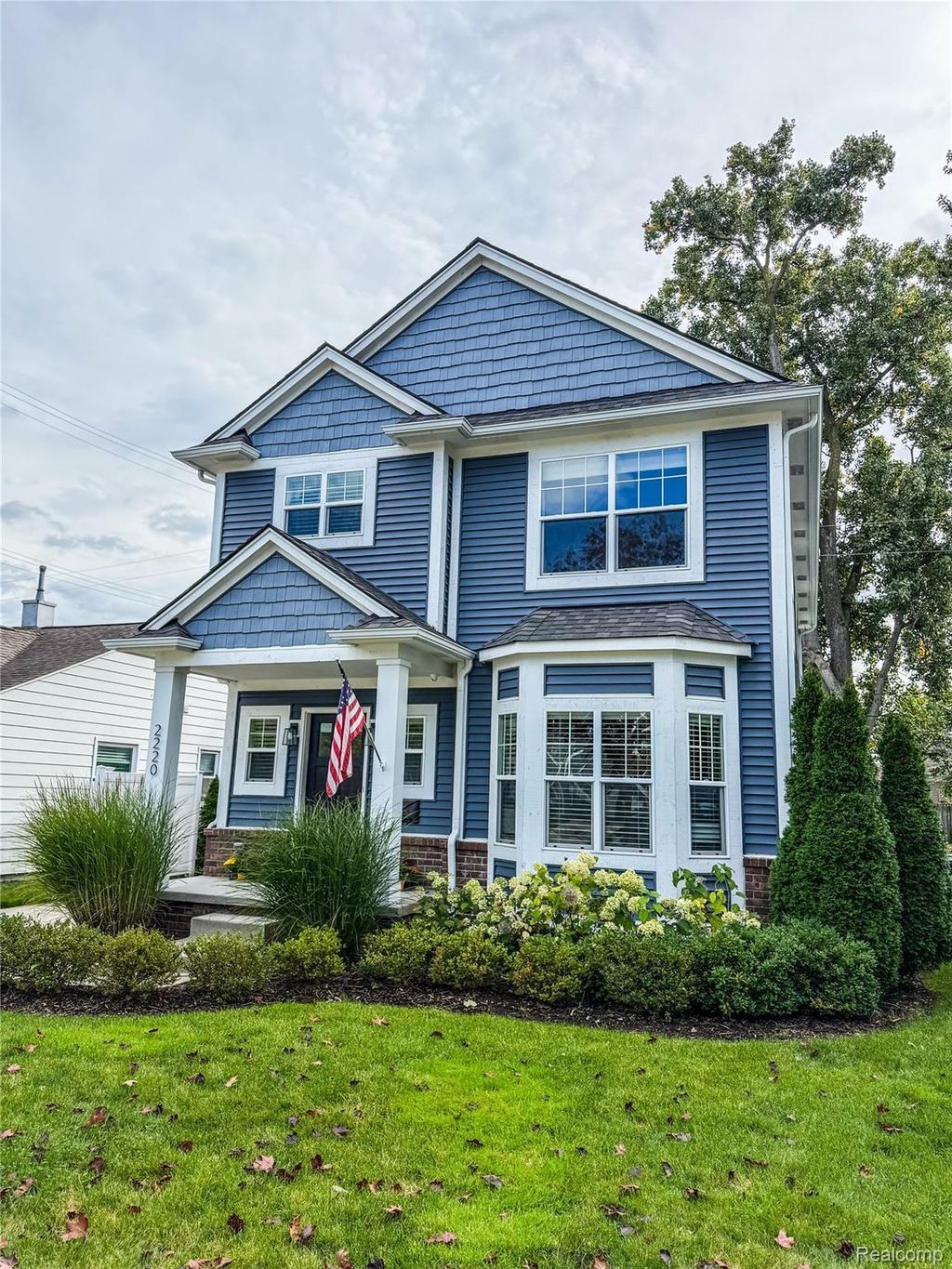 2220 Barrett Ave, Royal Oak