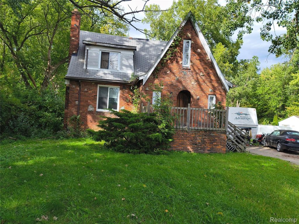 22725 Quinn Rd, Clinton Twp
