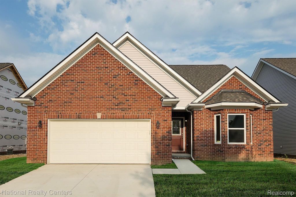 360 Devonshire (move In Ready) Dr, Lapeer