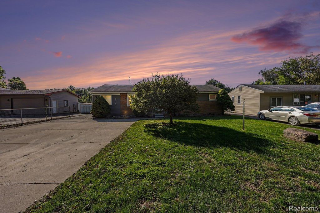 43741 Burtrig Rd, Van Buren Twp