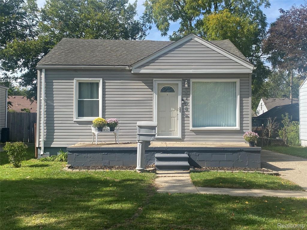 4196 Gloria St, Wayne