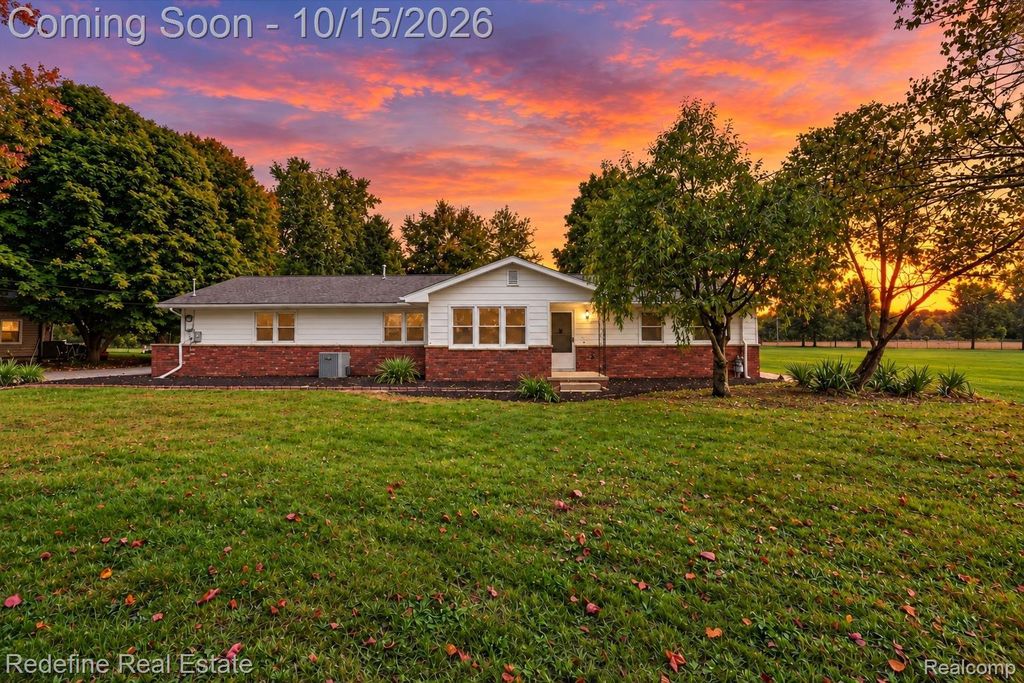 15635 Martinsville Rd, Van Buren Twp