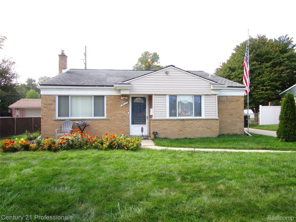 19823 Weyher St, Livonia city