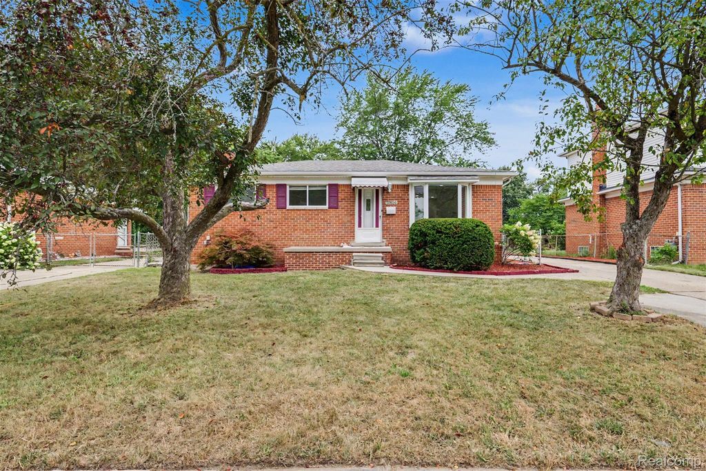 30026 Bock St, Garden City
