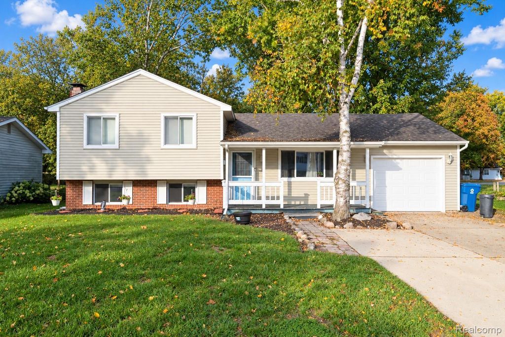 11156 Fuller St, Grand Blanc city