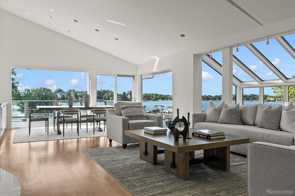 Charter Signing Icon 3850 Pine Harbor Dr, West Bloomfield charter township Property Listing ...