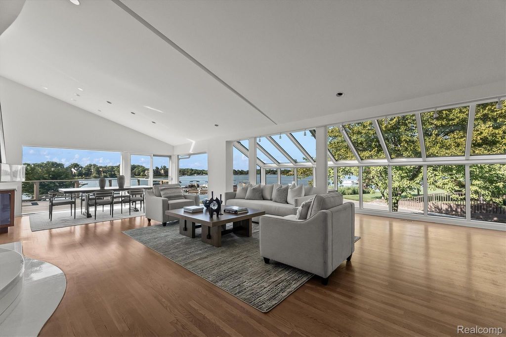 Charter Signing Icon 3850 Pine Harbor Dr, West Bloomfield charter township Property Listing ...