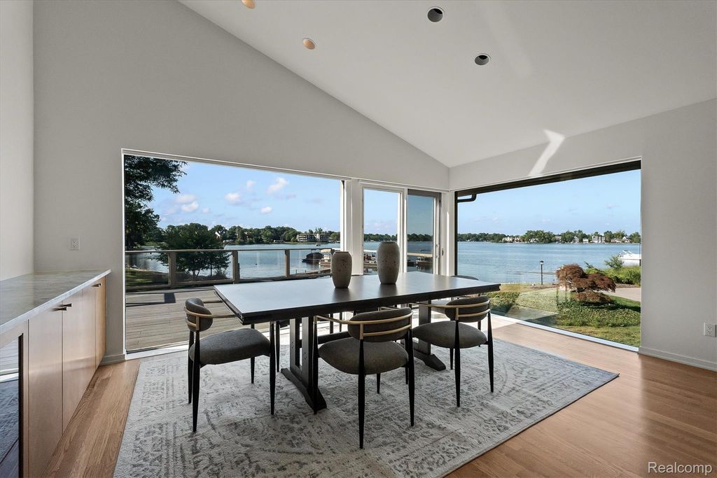 Charter Signing Icon 3850 Pine Harbor Dr, West Bloomfield charter township Property Listing ...