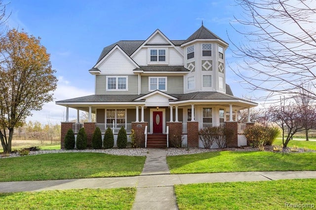 4468 Edison Blvd, Fenton charter township