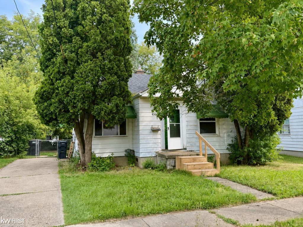 930 Bloor Ave, Flint