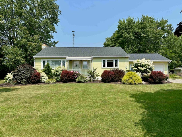 12490 W Brady Rd, Chesaning township