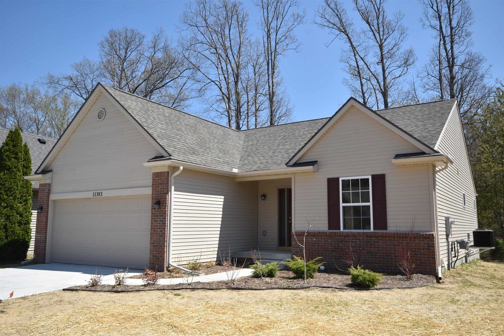 11461 Hidden Oaks Dr, Vienna charter township