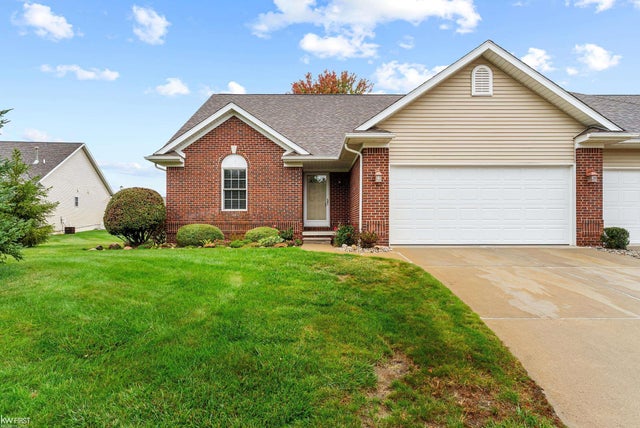 5442 Hidden Ridge, Fenton charter township