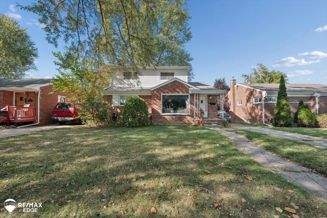 10011 Garvett St, Livonia city