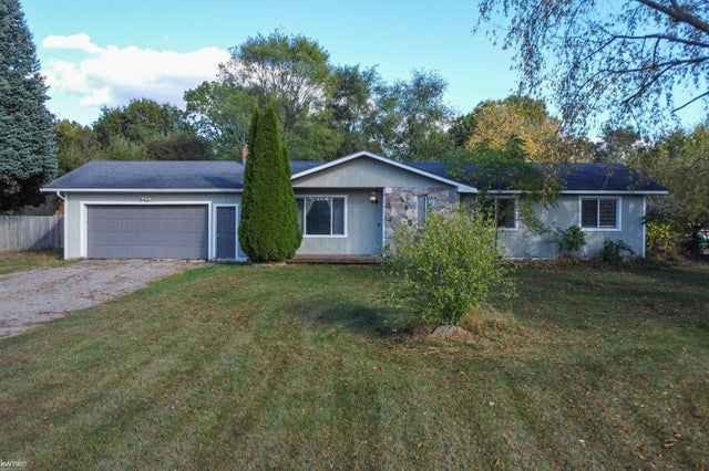 9274 Marinus Dr, Tyrone township