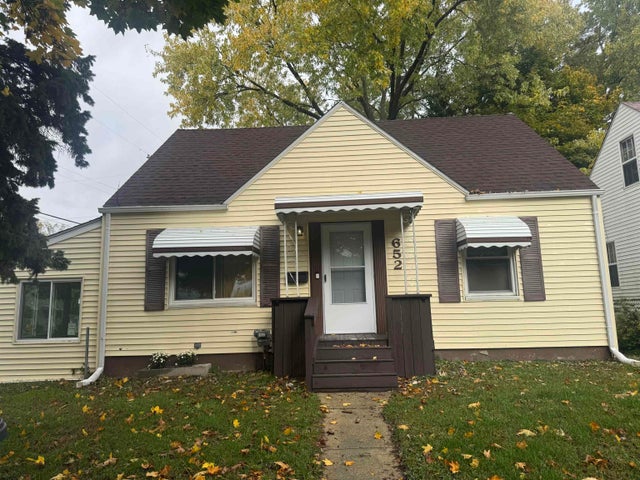 652 Huron St, Flint city