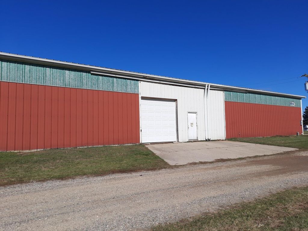 3297 Reamer Rd, Oregon township