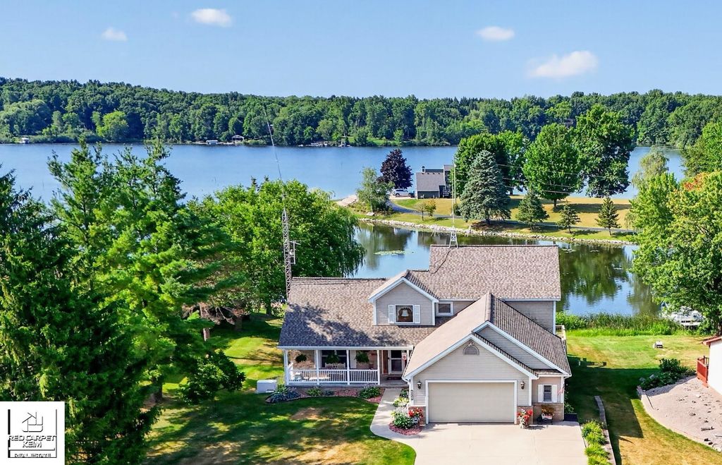 10394 Hills Ln, Atlas township