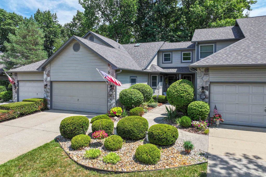 2338 Golden Pond Ct, Fenton charter township