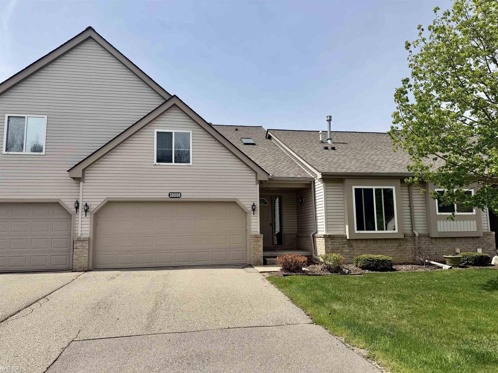 38006 Mitchell St, Mundy township