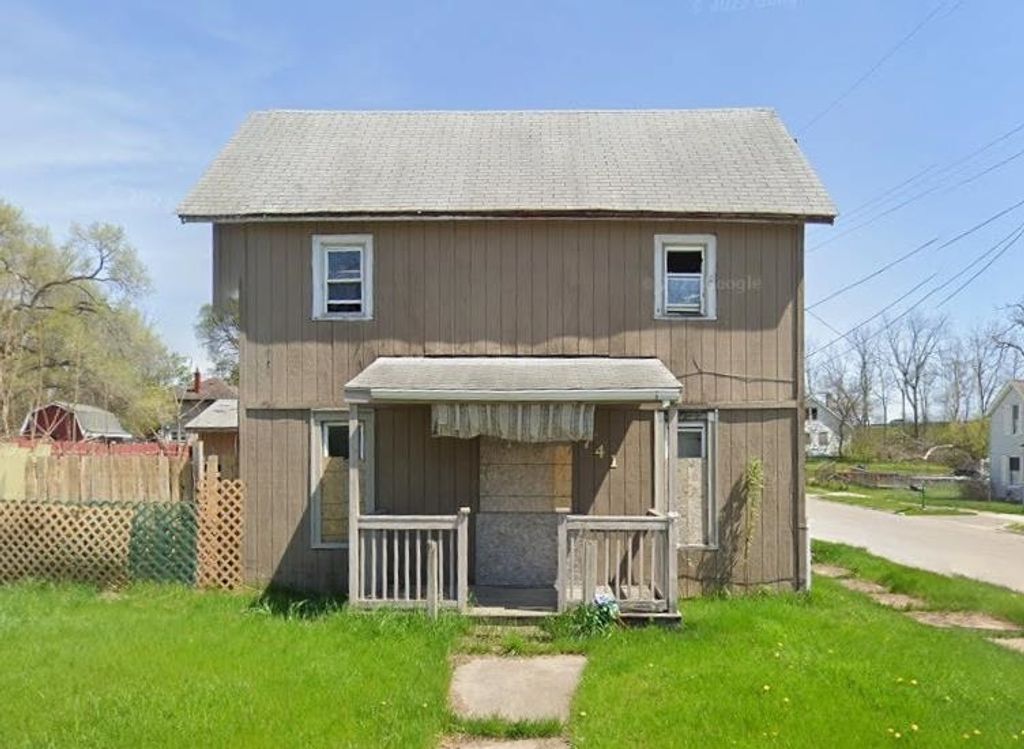 741 Fenton Rd, Flint city