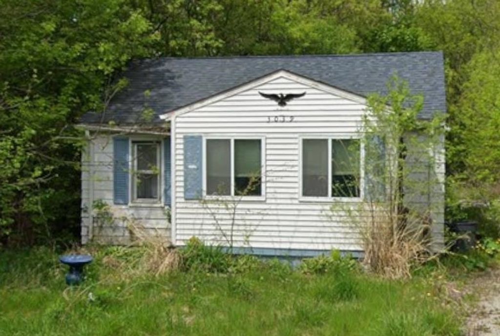 3039 Roanoke St, Flint city