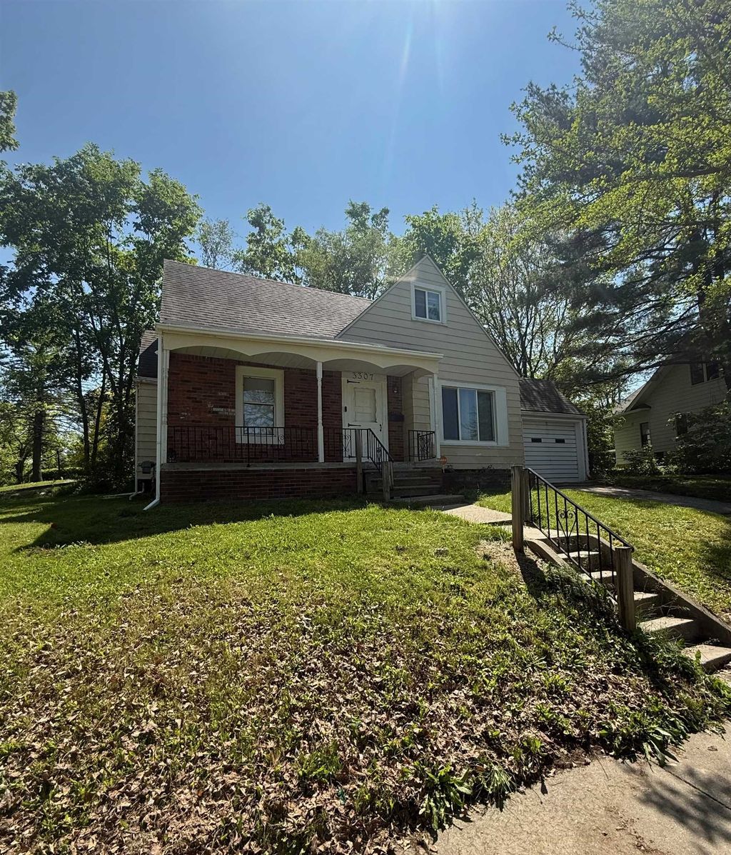 3307 Pencombe Pl, Flint