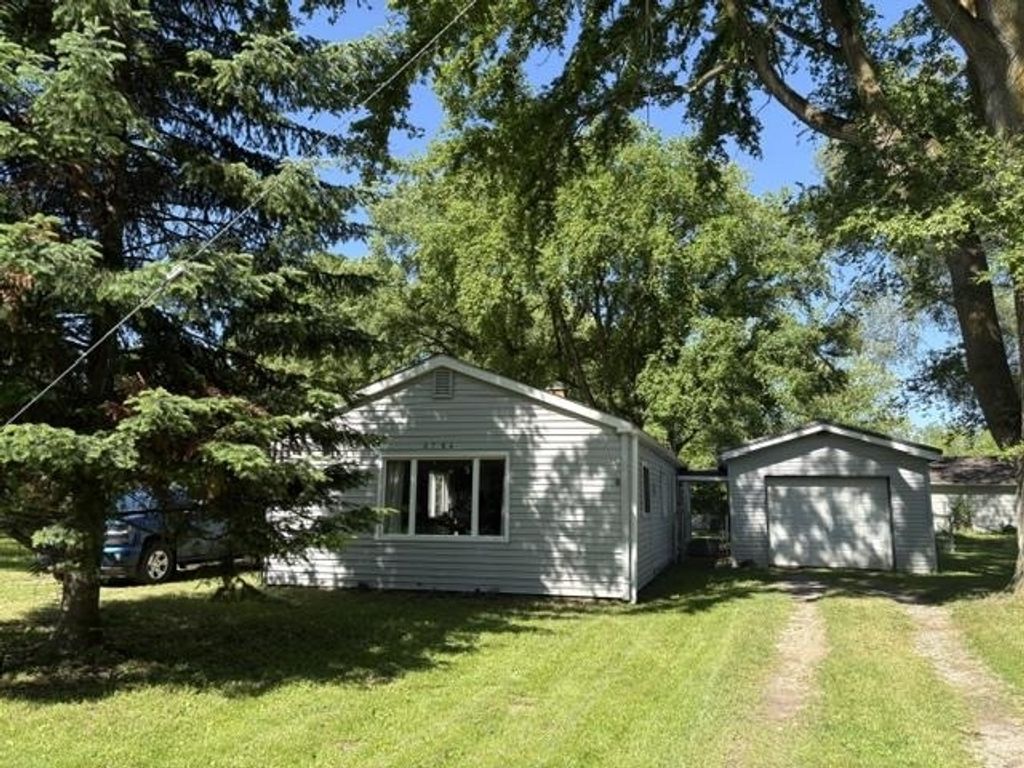 8764 Washington St, Taymouth township