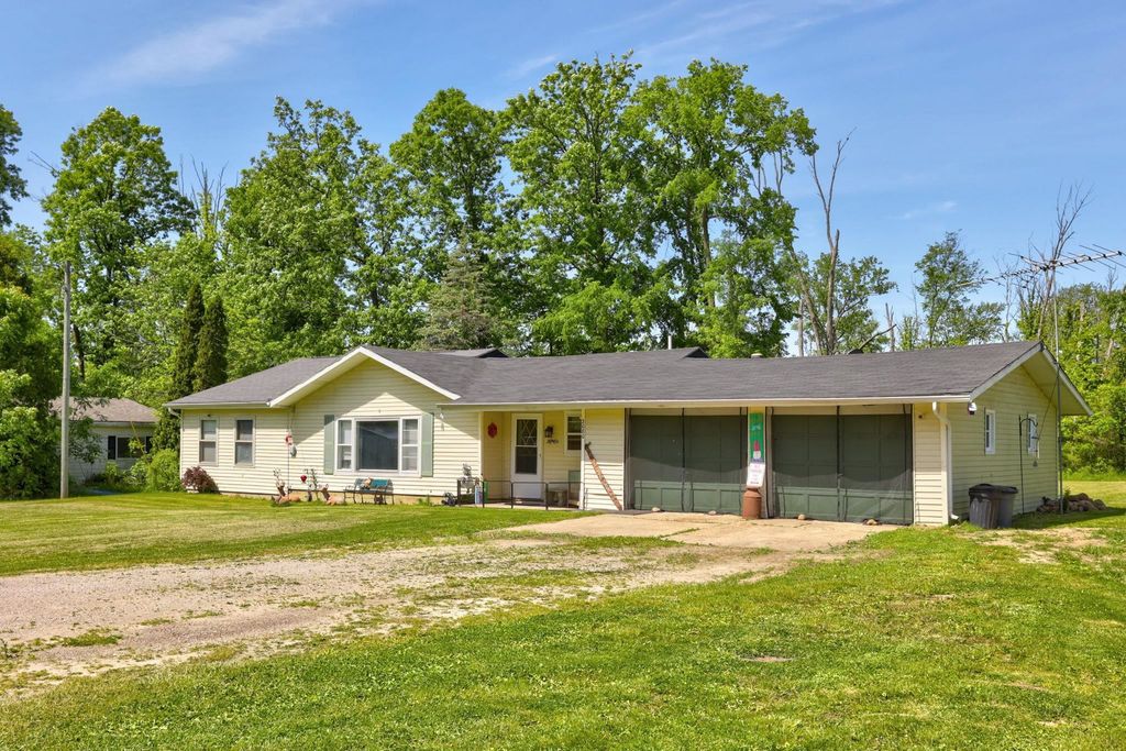 2080 S Sheridan Rd, Juniata township